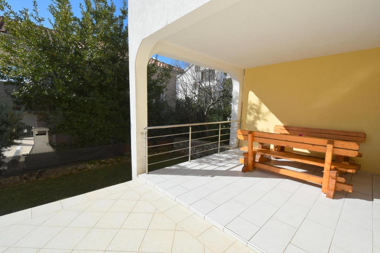 Apartments Buturajac Krk Town Bagian luar foto