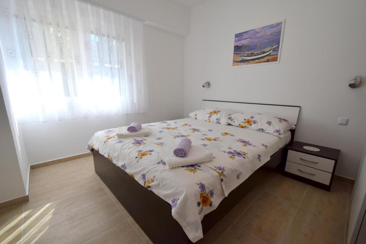 Apartments Buturajac Krk Town Bagian luar foto